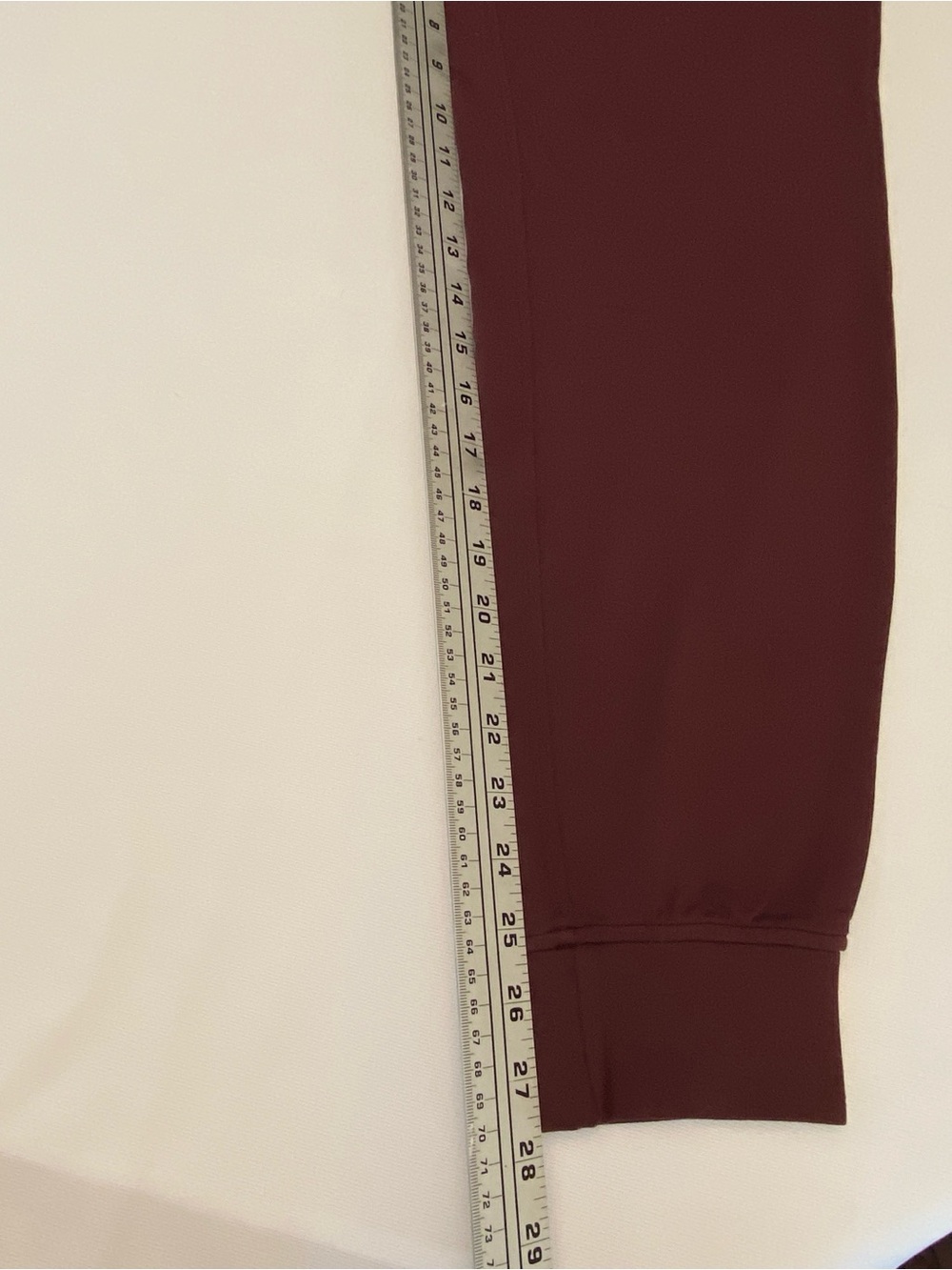 Lululemon Womens size 6 joggers Burgundy pants has front pockets New w/o tags - Picture 6 of 9